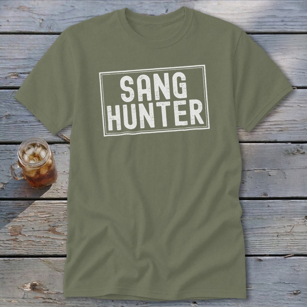 Olive green t-shirt with white "SANG HUNTER" text in a distressed rectangle.