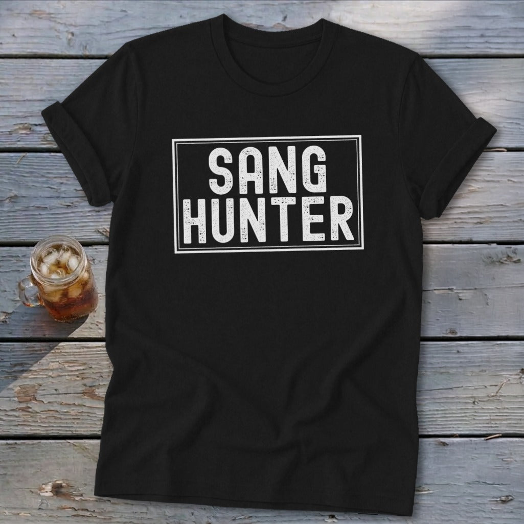 Black t-shirt with white text "SANG HUNTER" inside a rectangle.