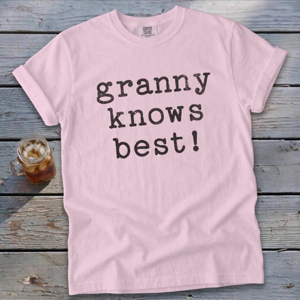 Granny Knows Best Signature Tee