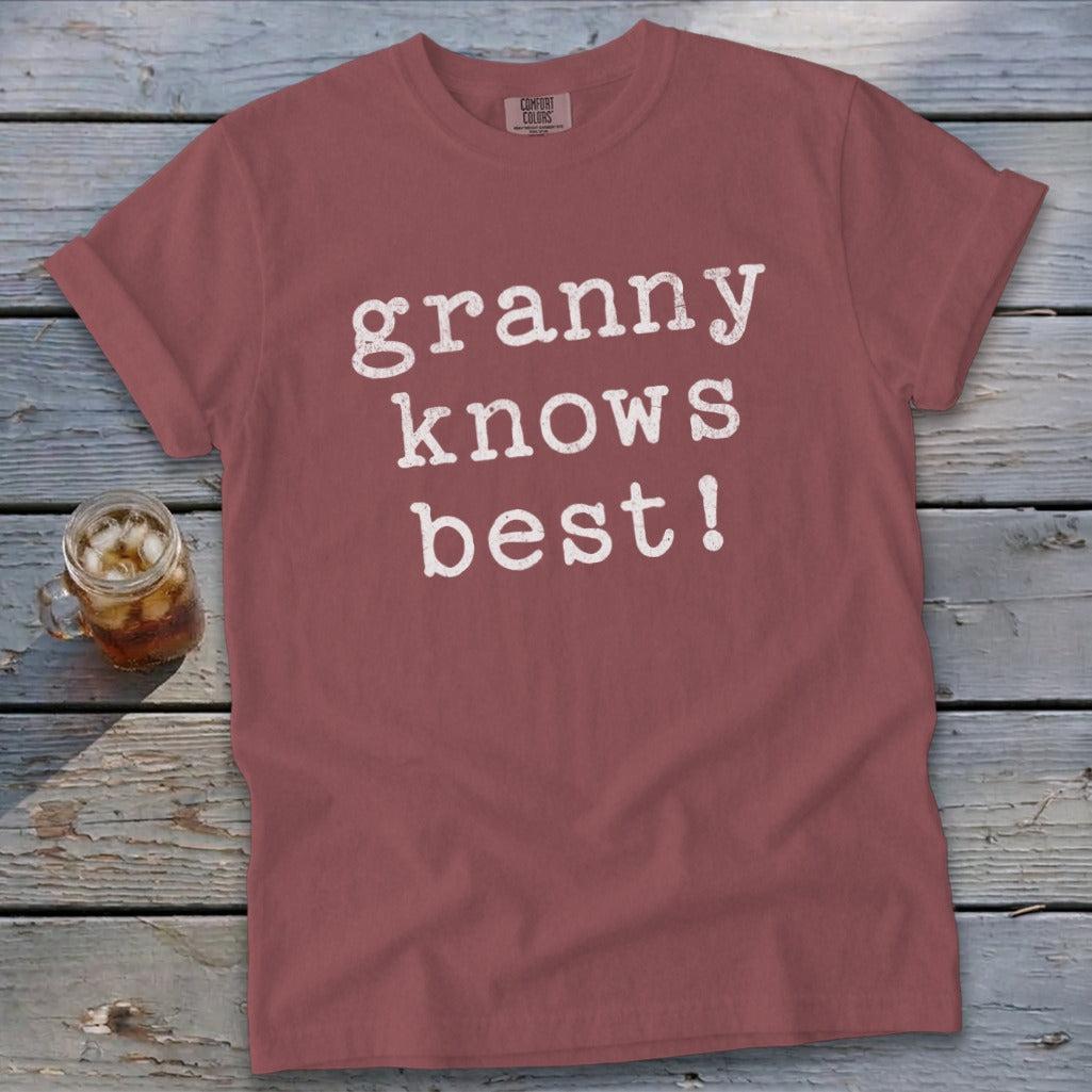 Granny Knows Best Signature Tee