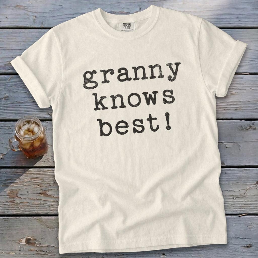 Granny Knows Best Signature Tee