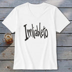 Imliableto V-neck
