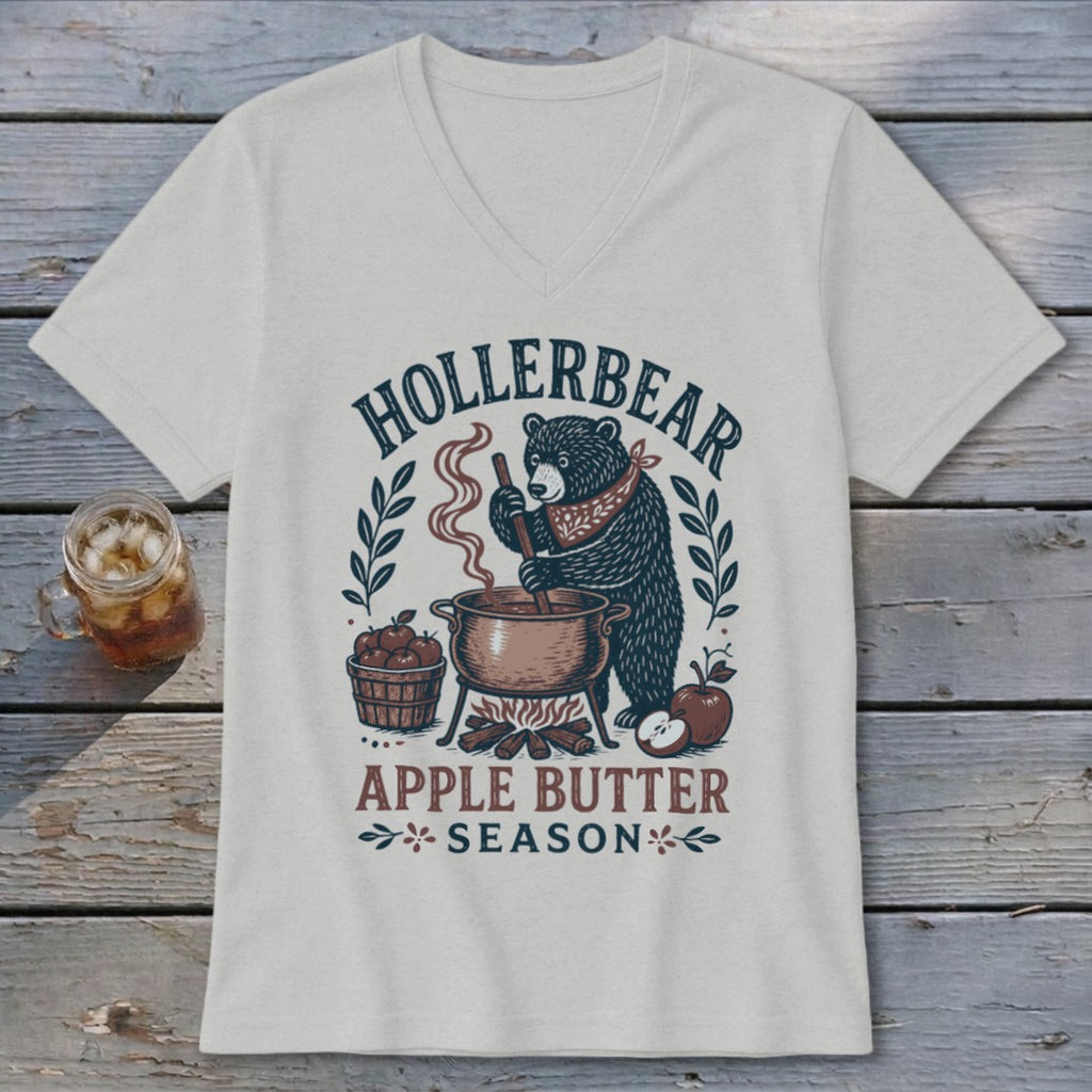 Bear making apple butter with text HOLLEBEAR APPLE BUTTER SEASON.